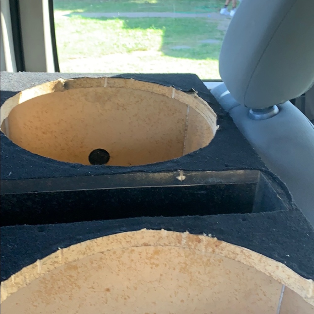 Speaker box for 15s